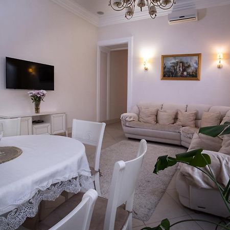 Bel Apartments Odessa Dış mekan fotoğraf